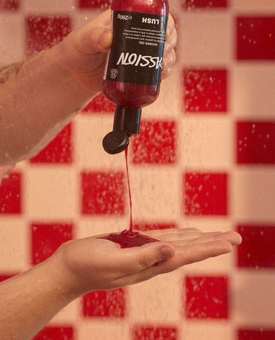  LUSH - Sữa tắm Passion 