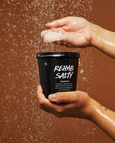  LUSH - Dầu gội Rehab Salty 