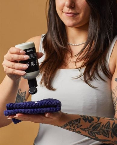  LUSH - Sữa rửa mặt 9 to 5 Self-Preserving 