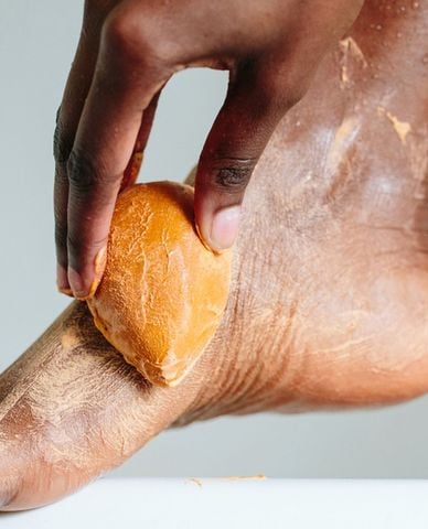  LUSH - Tẩy tế bào chết chân Pumice Power 