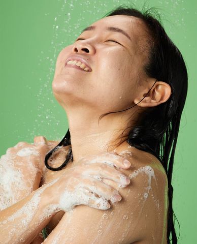  LUSH - Sữa tắm Grass 