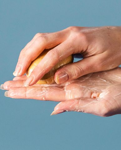  LUSH - Dầu xả dưỡng tóc The Golden Cap 