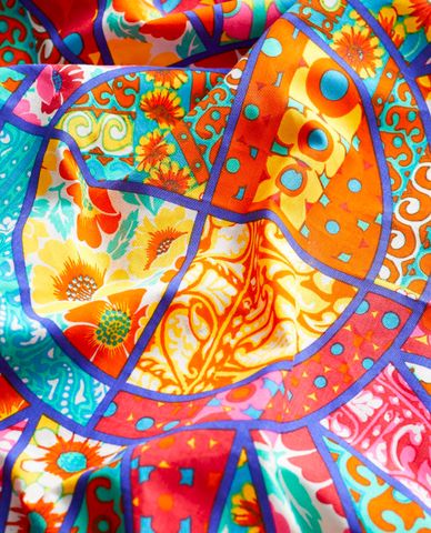  LUSH - Khăn vải Quilted Sun 