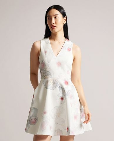  TED BAKER - Đầm sát nách mini cổ V Emleey 