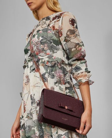  TED BAKER - Túi đeo chéo nữ da nắp gập phối nơ Oxblood Joanaa 