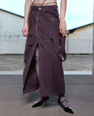  URBAN REVIVO - Chân váy denim midi dáng suông xẻ tà 