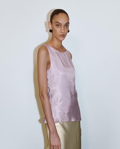  URBAN REVIVO - Áo sát nách nữ cổ thuyền lệch tà 