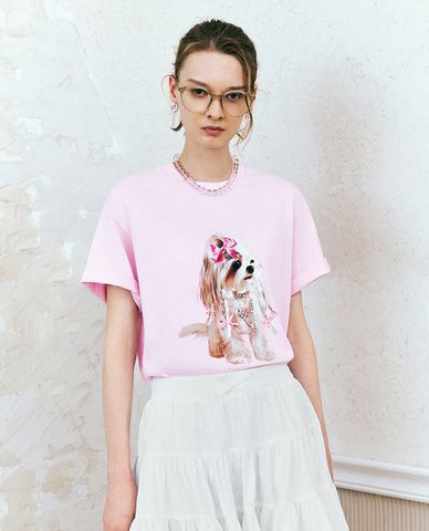  URBAN REVIVO - Áo thu nữ cổ tròn tay ngắn in hình nổi bật 