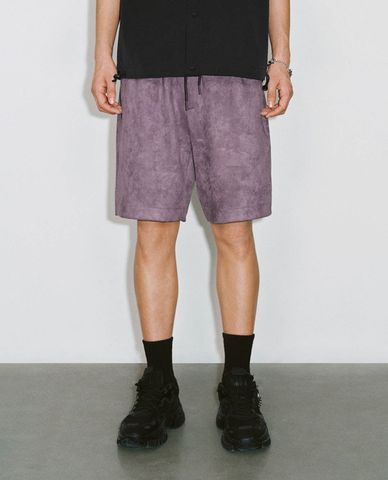  URBAN REVIVO - Quần short nam ngang gối lưng thun 