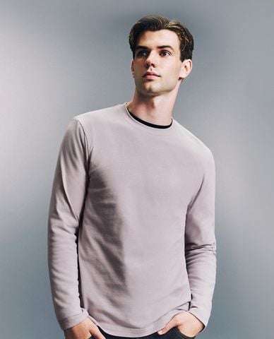  URBAN REVIVO - Áo thun nam cổ tròn thanh lịch 