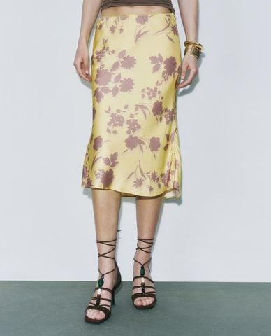  URBAN REVIVO - Chân váy midi phối hoa Floral Fishtail 