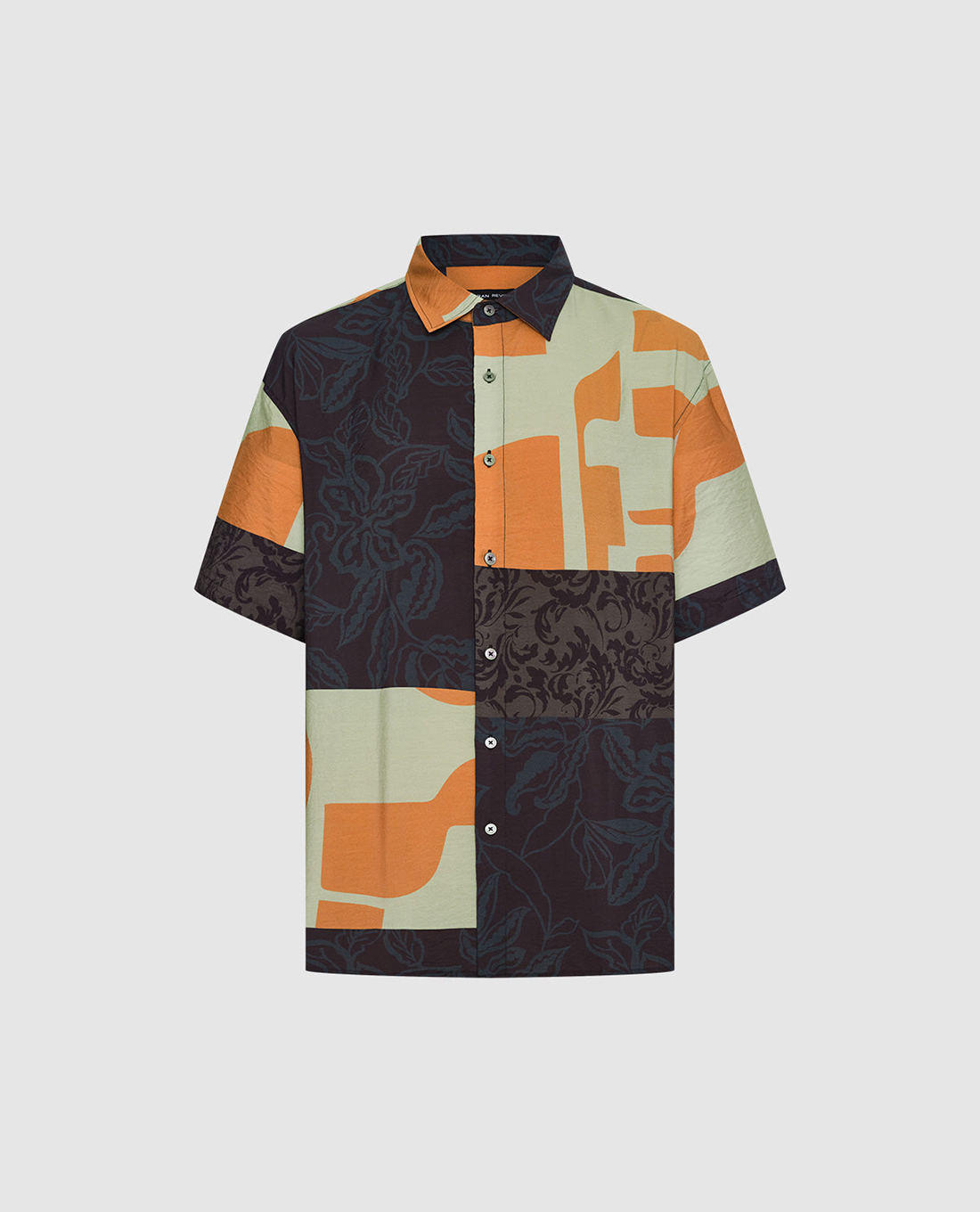 URBAN REVIVO - Áo sơ mi nam cổ bẻ tay ngắn Loose