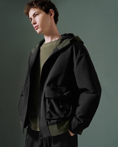  URBAN REVIVO - Áo khoác nam phối mũ Oversized Flap Pocket 