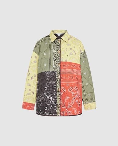  URBAN REVIVO - Áo khoác sơ mi nữ phối màu hiện đại 