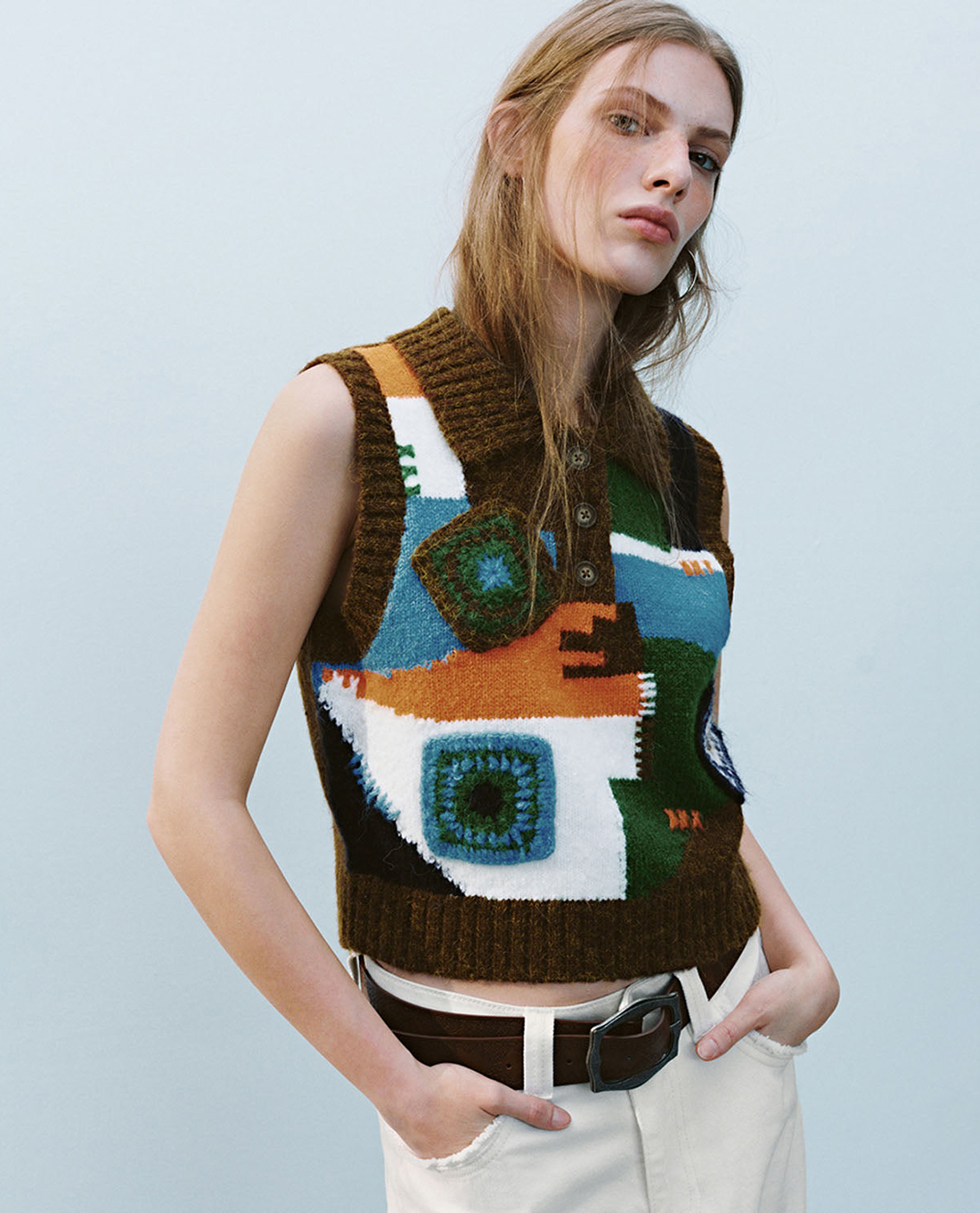 URBAN REVIVO - Áo dệt kim nữ sát nách hiện đại