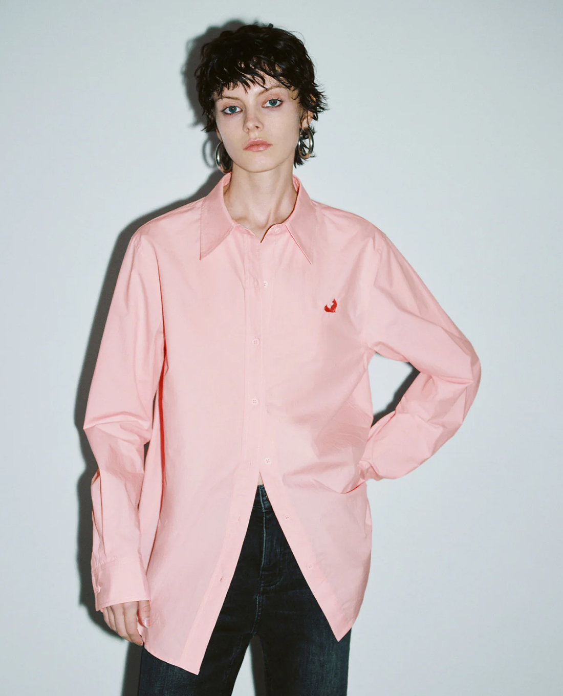 URBAN REVIVO - Áo sơ mi nữ cổ bẻ tay dài hiện đại Button Up Loose
