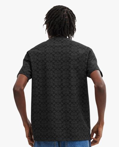  COACH - Áo thun nam cổ tròn tay ngắn hoạ tiết monogram Signature 