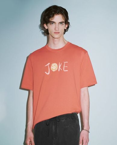  URBAN REVIVO - Áo thun nam cổ tròn tay ngắn Printed 