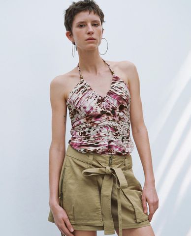  URBAN REVIVO - Áo kiểu nữ cổ yếm hiện đại Cami 