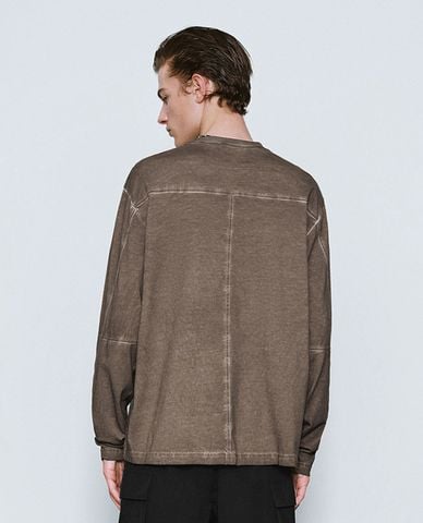  URBAN REVIVO - Áo thun nam cổ tròn tay dài hiện đại 