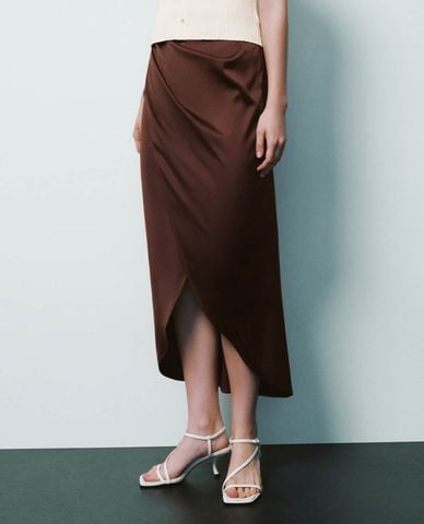  URBAN REVIVO - Chân váy quấn midi Ruched Straight 