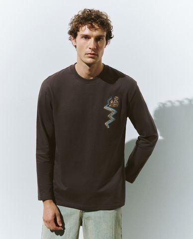  URBAN REVIVO - Áo thun nam cổ tròn tay dài Printed Loose 