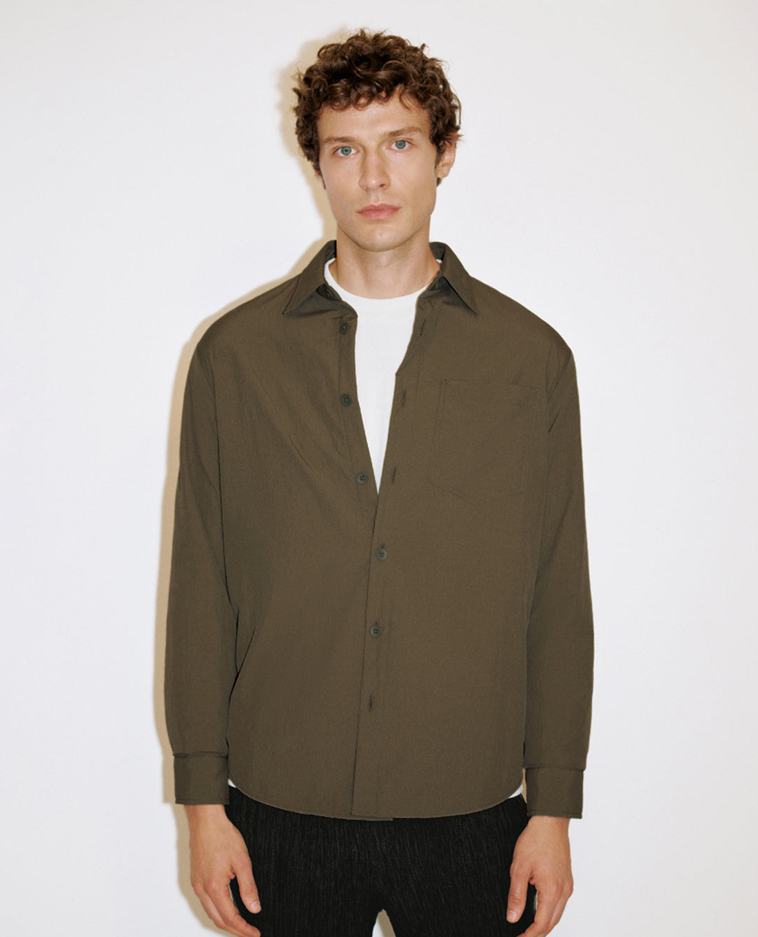 URBAN REVIVO - Áo sơ mi nam cổ bẻ tay dài Button Up Loose