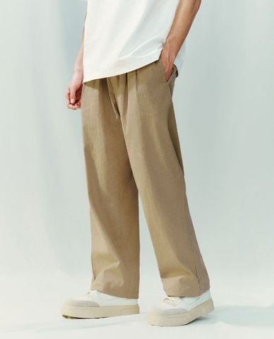  URBAN REVIVO - Quần nam ống rộng lưng thun phối dây rút 