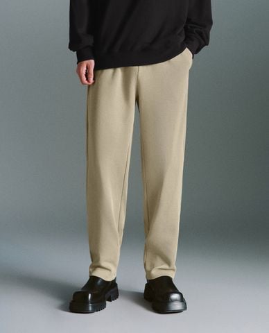  URBAN REVIVO - Quần nam ống rộng lưng thun thời thượng 