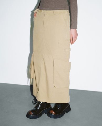  URBAN REVIVO - Chân váy denim midi dáng suông cá tính 