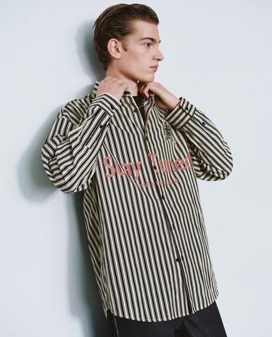  URBAN REVIVO - Áo sơ mi nam tay dài kẻ sọc 