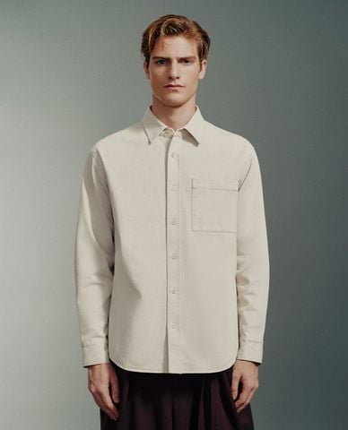  URBAN REVIVO - Áo sơ mi nam cổ bẻ tay dài Padded Coats 