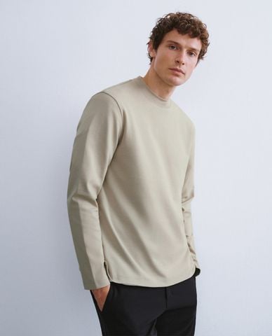  URBAN REVIVO - Áo thun nam cổ tròn tay dài trẻ trung Loose 