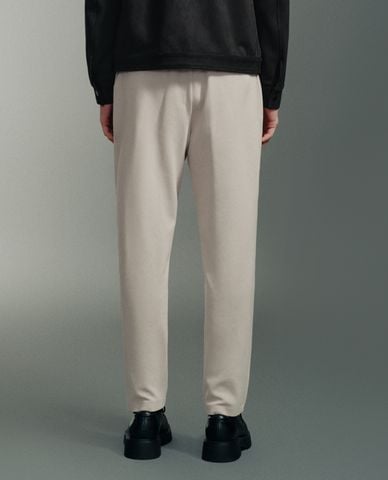  URBAN REVIVO - Quần nam ống đứng lưng thun 