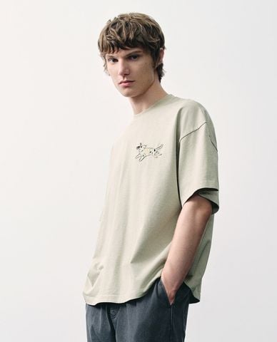  URBAN REVIVO - Áo thun nam cổ tròn tay ngắn Dog Printed 