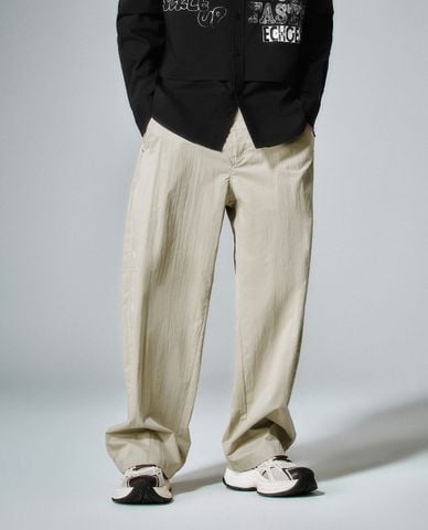  URBAN REVIVO - Quần nam ống rộng Harem 