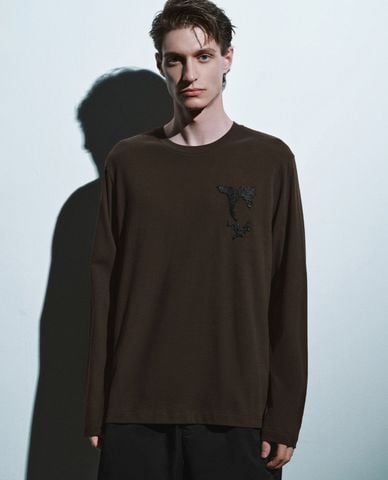  URBAN REVIVO - Áo thun nam cổ tròn tay dài Printed 