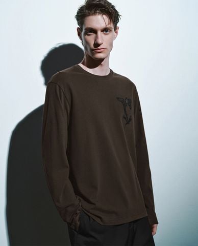  URBAN REVIVO - Áo thun nam cổ tròn tay dài Printed 