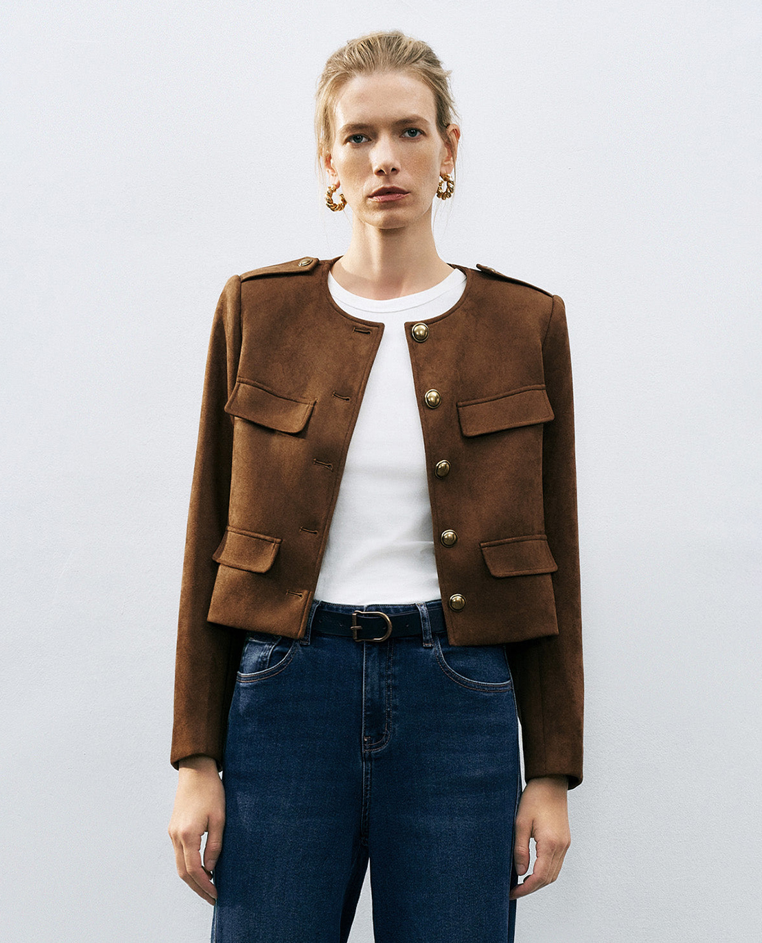 URBAN REVIVO - Áo khoác nữ một hàng nút cổ tròn tay dài Regular