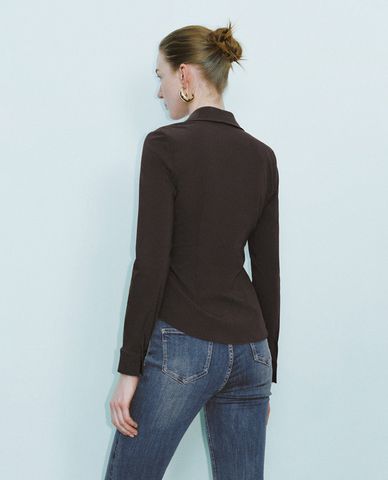  URBAN REVIVO - Áo sơ mi nữ cổ bẻ tay dài thanh lịch 