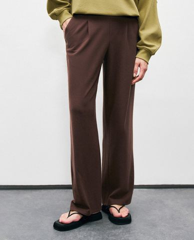  URBAN REVIVO - Quần nữ ống rộng xếp li thanh lịch 