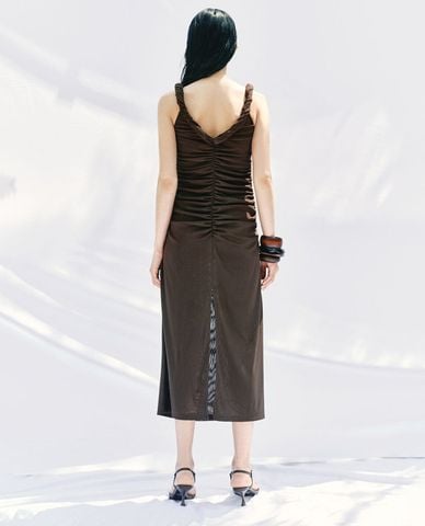  URBAN REVIVO - Đầm hai dây midi nhún thời thượng 