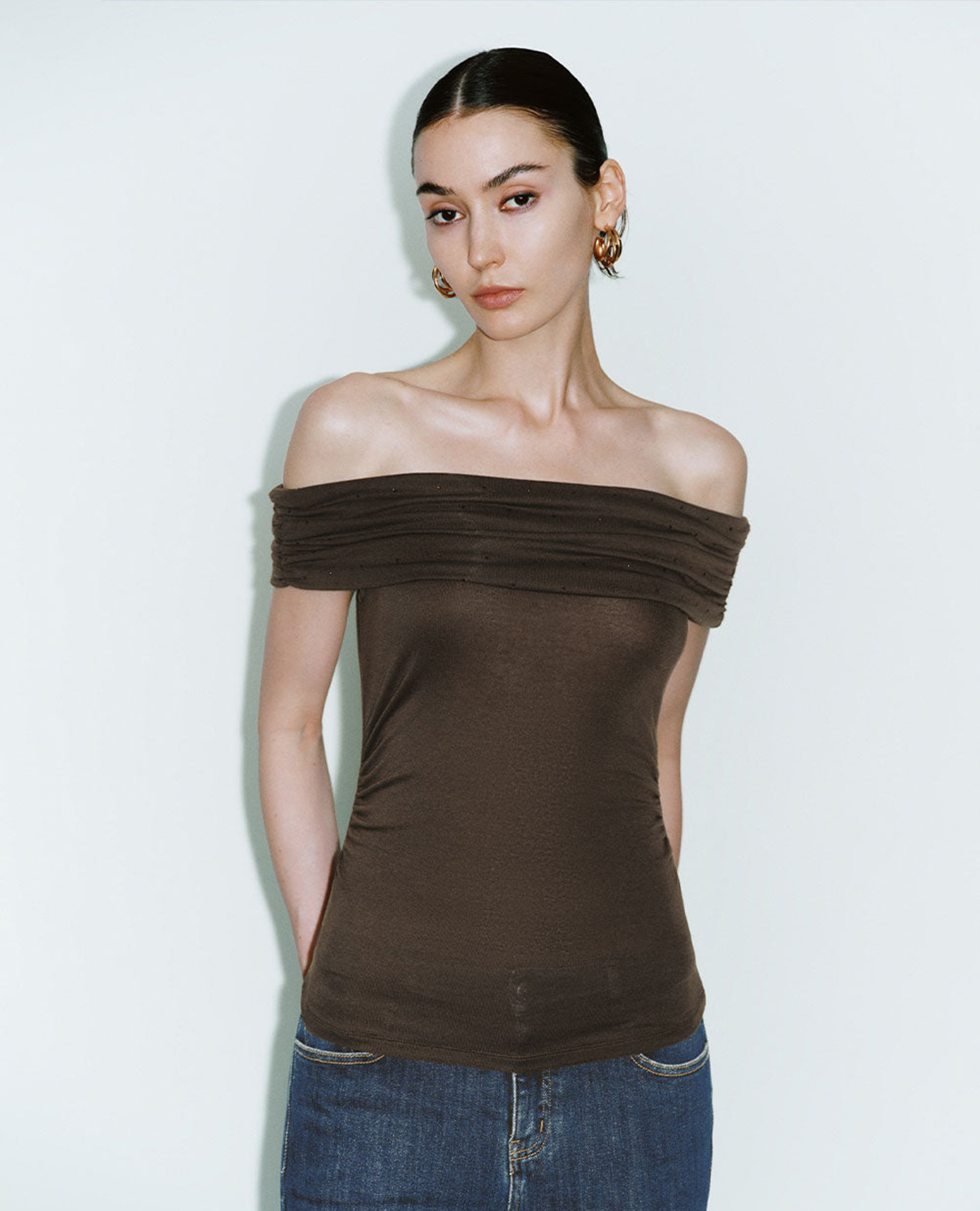 URBAN REVIVO - Áo trễ vai nữ Rhinestone Décor