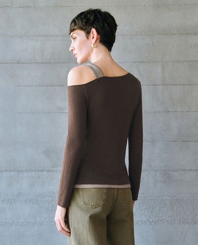  URBAN REVIVO - Áo trễ vai nữ tay dài hiện đại Straight 