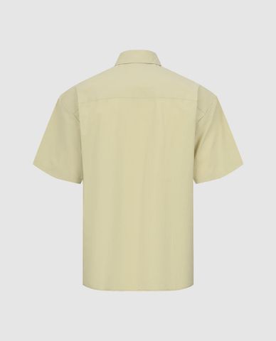  URBAN REVIVO - Áo sơ mi nam cổ bẻ tay ngắn phối túi 