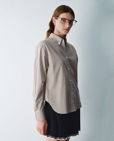  URBAN REVIVO - Áo sơ mi nữ cổ bẻ tay dài Loose Button Up 