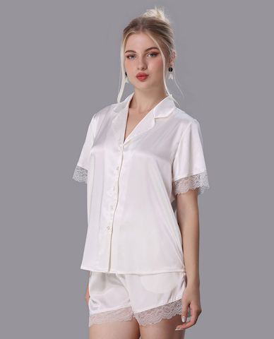  VERA - Bộ pijama nữ ngắn satin trơn phối ren 