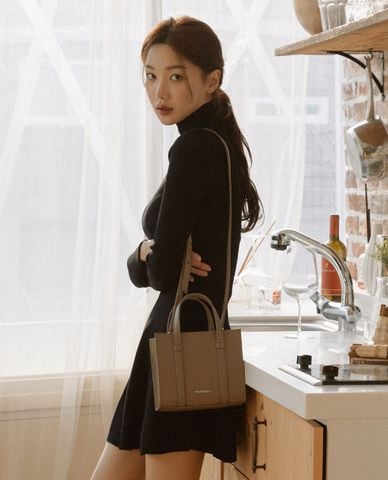  Marhen.J - Túi xách nữ phom chữ nhật Laura Mini 