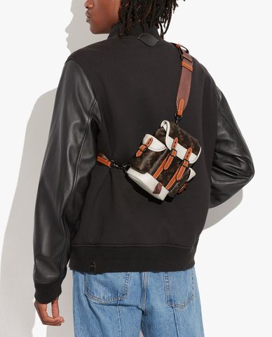  COACH - Túi đeo chéo nam nắp gập dáng balo trẻ trung 