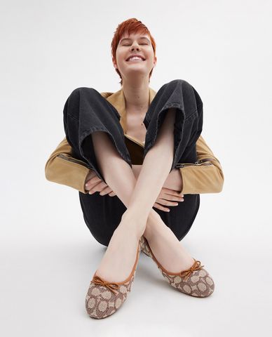  COACH - Giày búp bê nữ đế bệt mũi tròn Abigail 